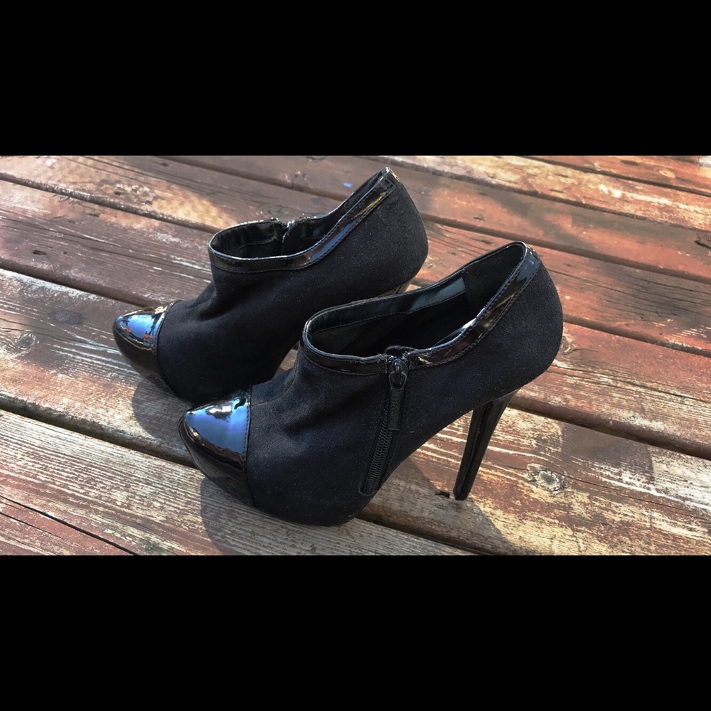 Kardashian Kollection Black Bootie Size 6.5